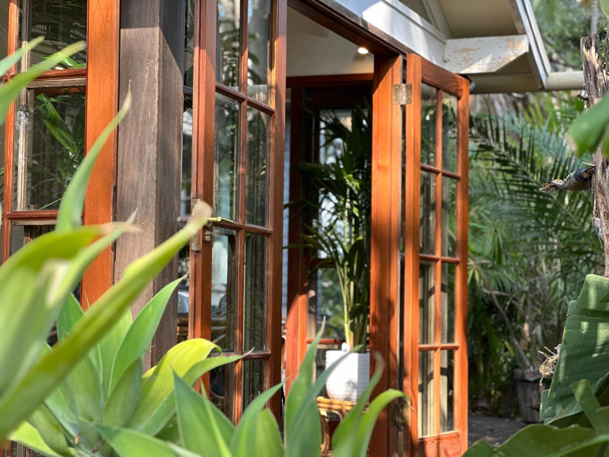 Palm Beach Bed & Breakfast Экстерьер фото